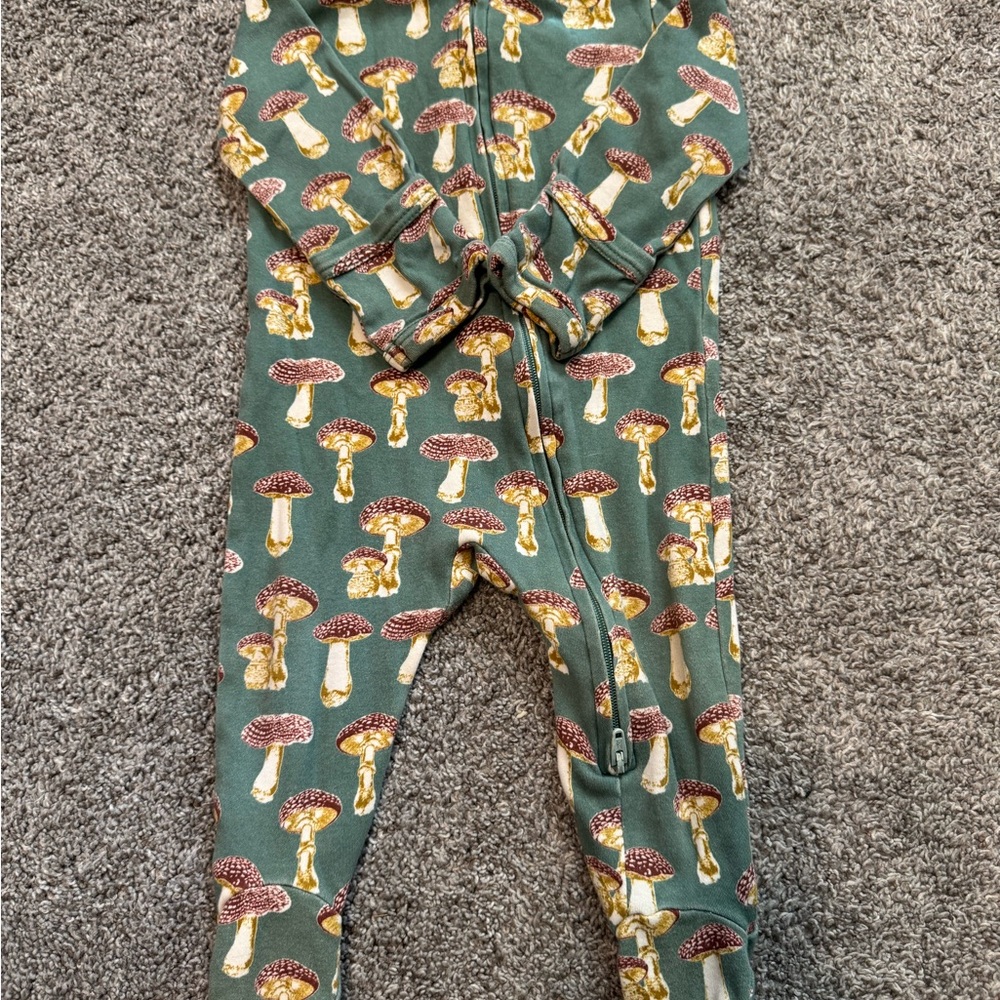 kate quinn Forest Green Mushroom Kids Footie